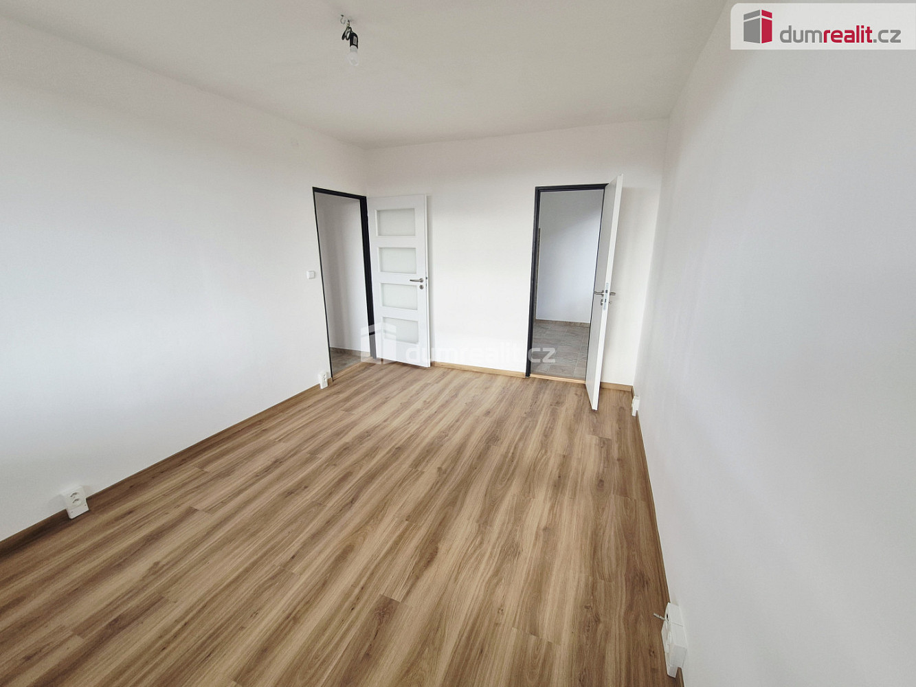 Pronájem bytu 2+kk 39 m² — photo 3
