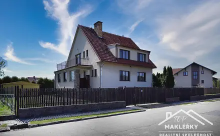Prodej domu 200 m² s pozemkem 632 m², Bělušice, okres Kolín