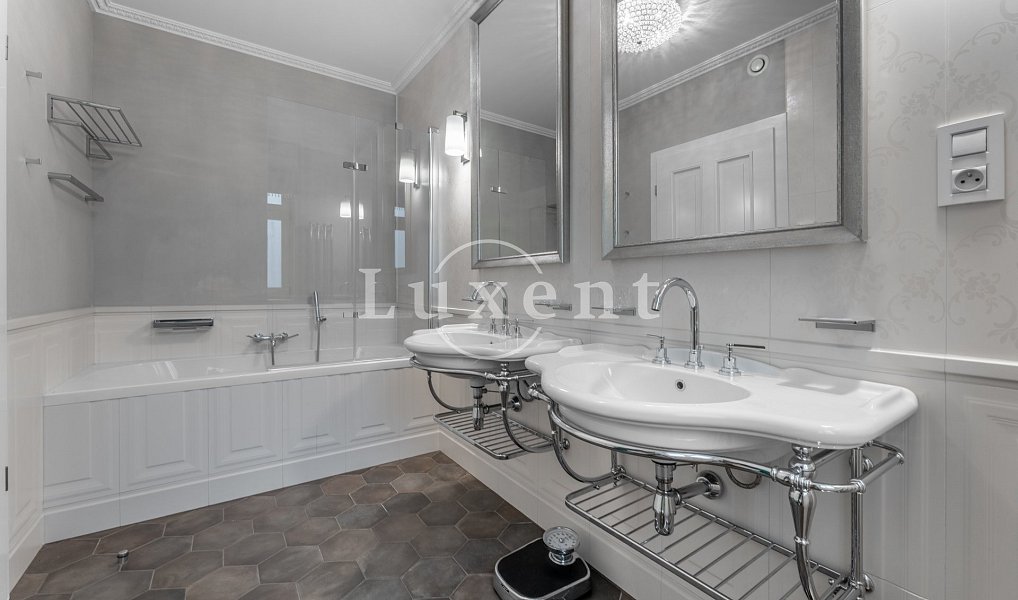 Prodej bytu 4+kk 162 m², Karlovy Vary – náhled fotky 9