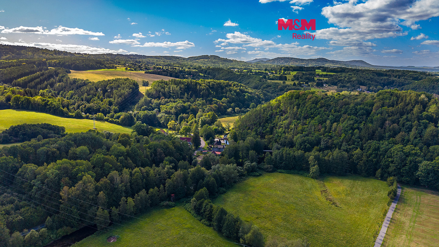 Prodej stavebního pozemku 1 410 m²