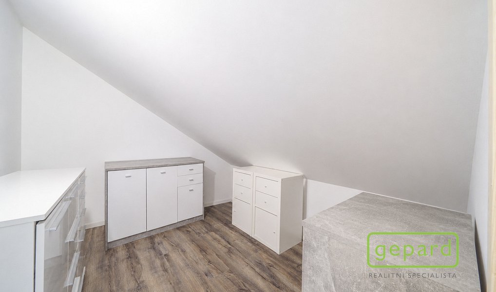 Prodej bytu 3+1 100 m², Karlovy Vary – náhled fotky 17