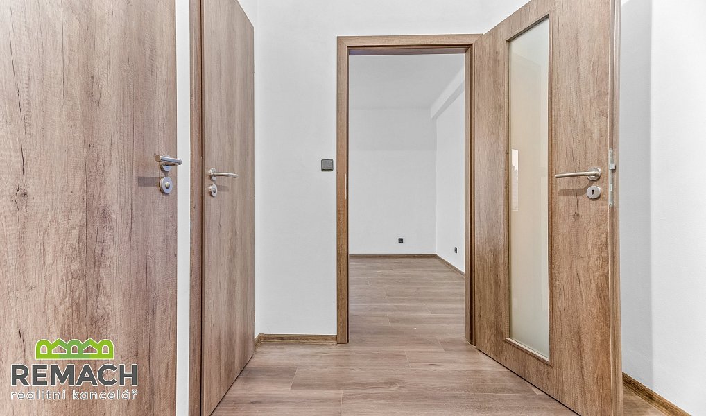 Pronájem bytu 1+1 60 m², Náchod – náhled fotky 4