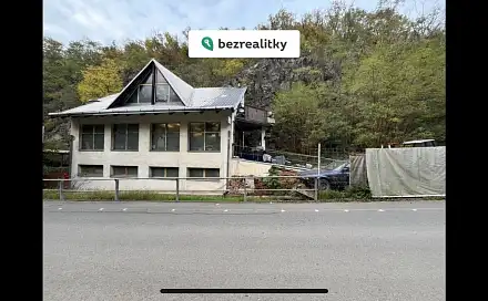 Prodej komerčního objektu (jiného typu) 254 m², Do Klecánek, Klecany - Klecánky, okres Praha-východ