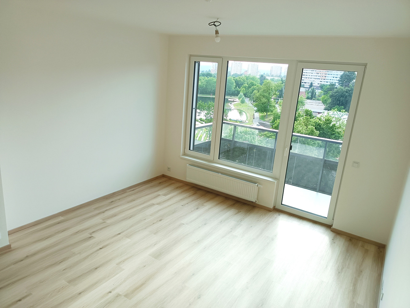 Pronájem bytu 2+kk 45 m² — photo 2
