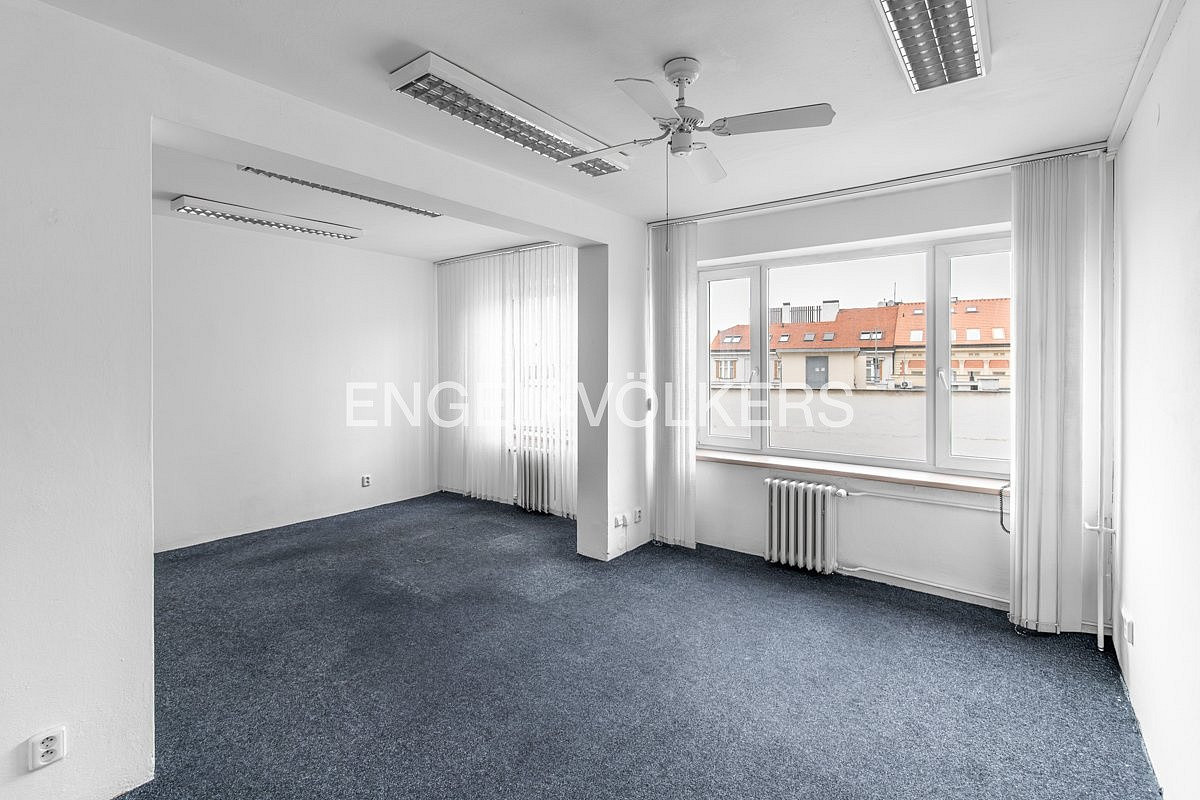 Pronájem kanceláře 26 m² – fotografie 2