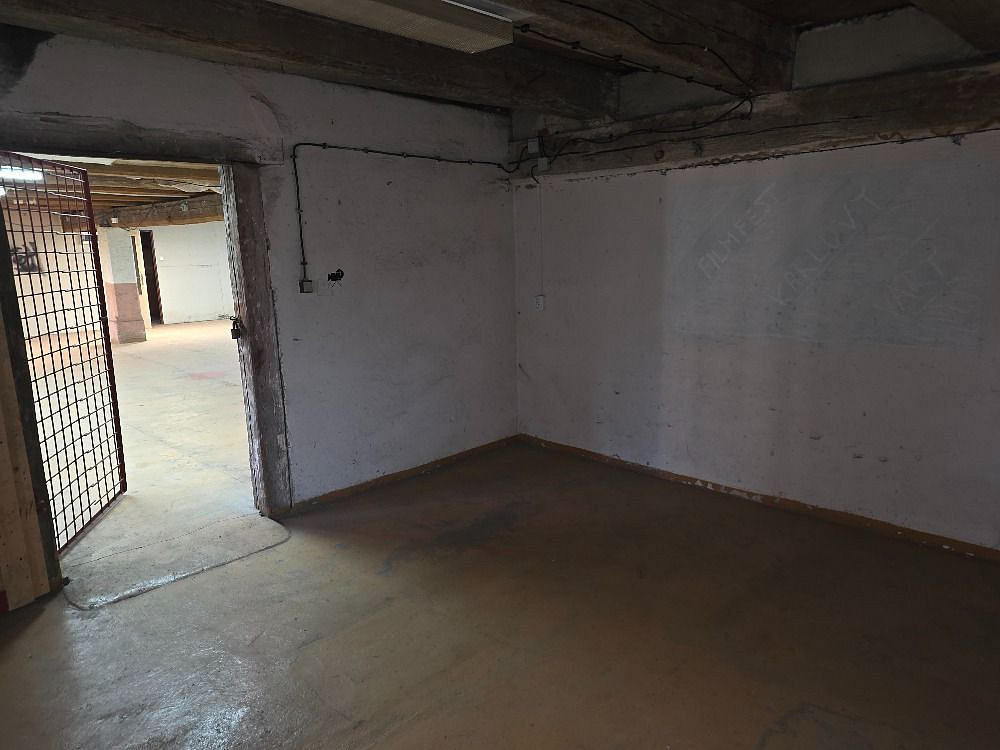 Pronájem skladovacích prostor 196 m² – fotografie 5