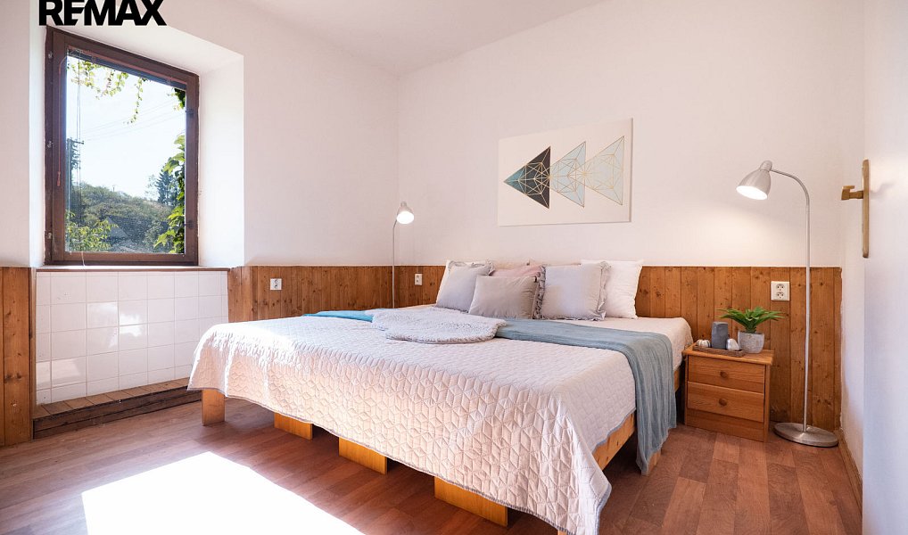 Prodej domu 770 m² s pozemkem 9 150 m², Kundratice – náhled fotky 14