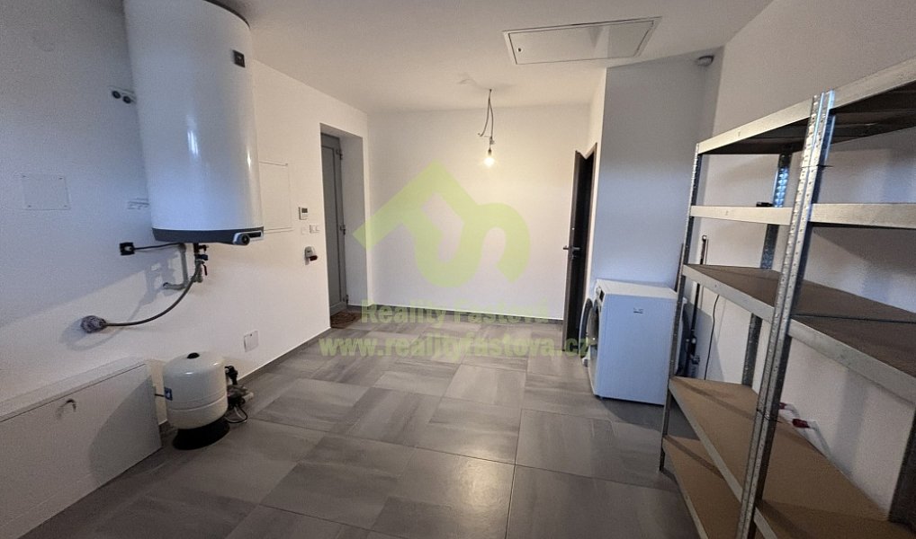 Prodej domu 156 m² s pozemkem 918 m², Lužany – náhled fotky 45