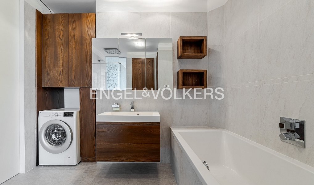 Pronájem bytu 2+kk 81 m², Praha – náhled fotky 9