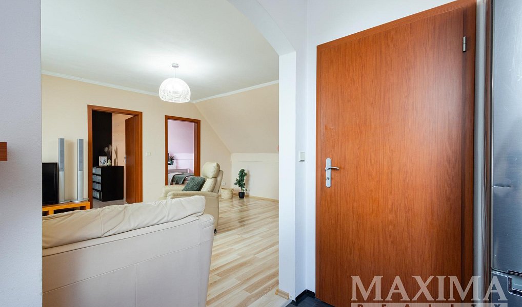 Prodej bytu 3+kk 69 m², Nupaky – náhled fotky 4