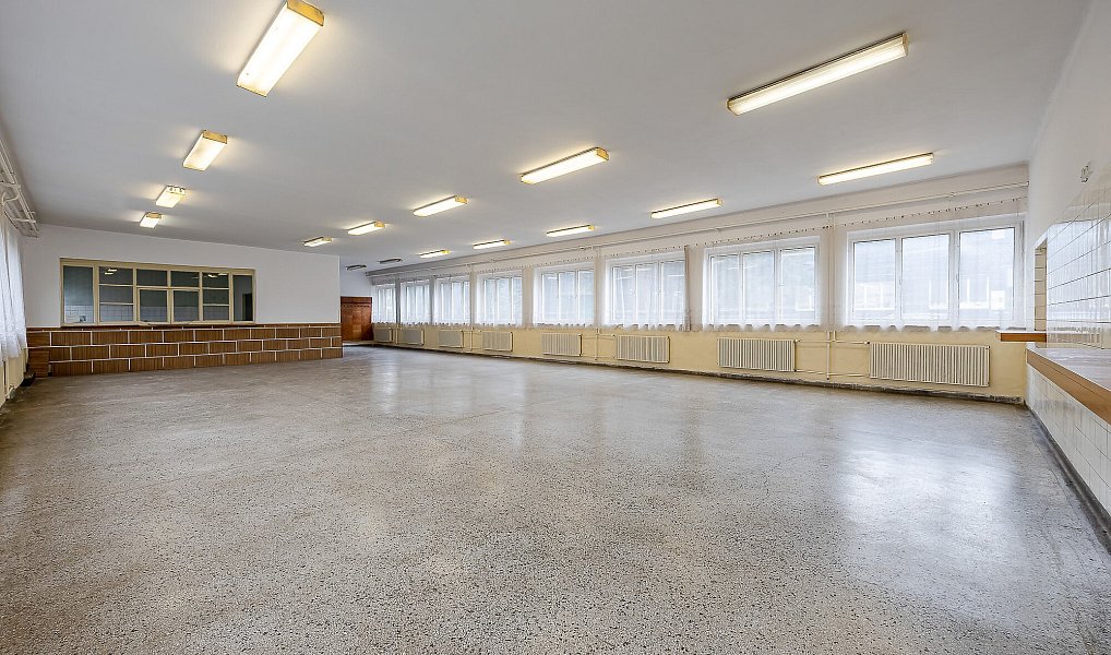 Pronájem kanceláře 648 m², Veselí nad Moravou – náhled fotky 31