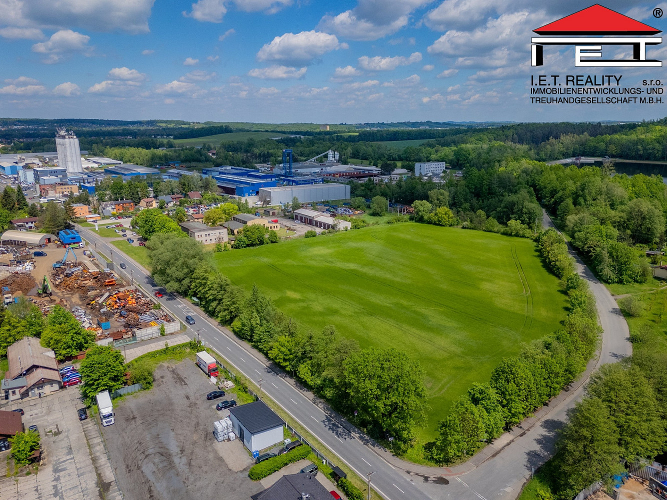 Prodej komerčního pozemku 30 816 m² – fotografie 2