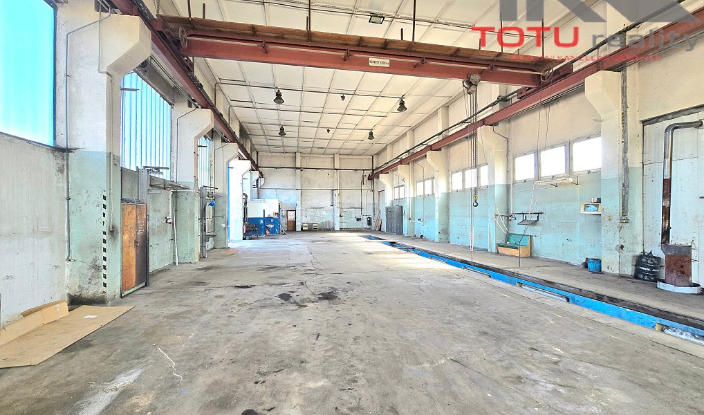 Pronájem výrobních prostor 3 010 m², Černožice – náhled fotky 4