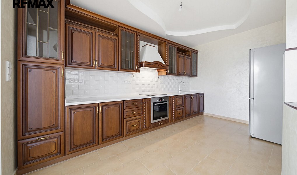 Prodej domu 363 m² s pozemkem 1 608 m², Jesenice – náhled fotky 6