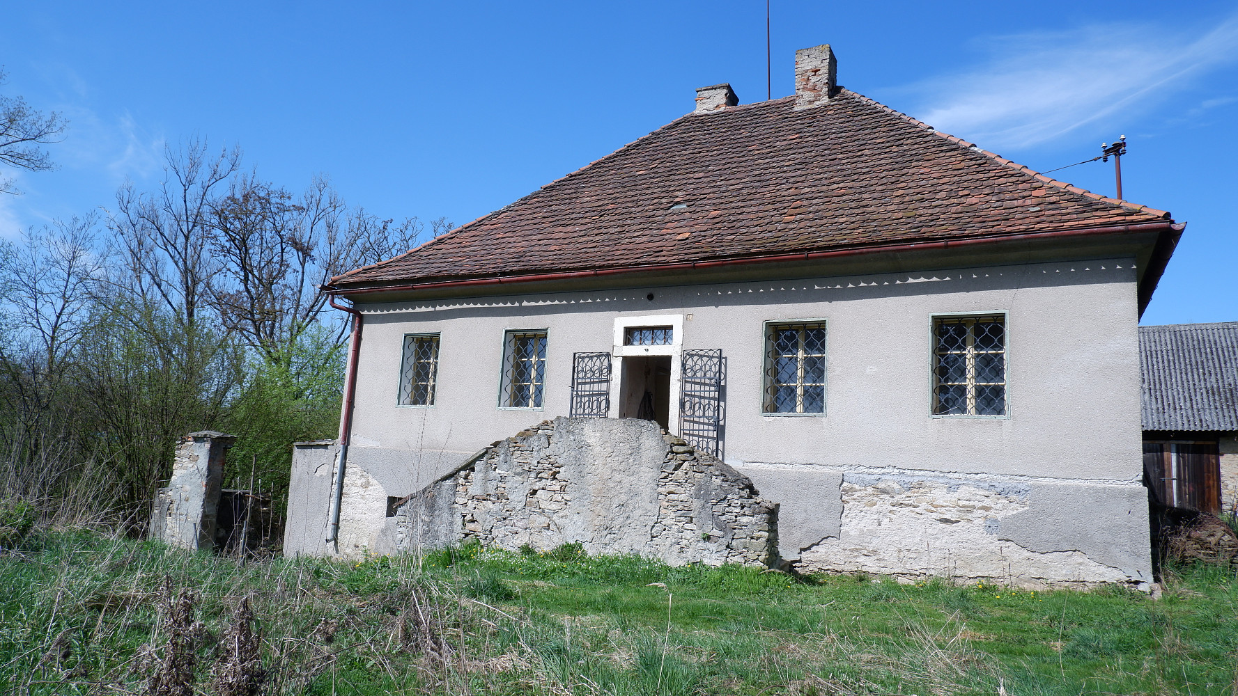 Prodej domu 150 m² s pozemkem 6 812 m²