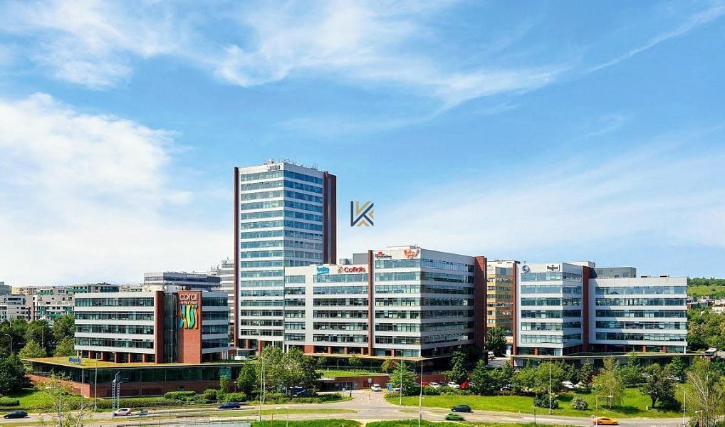 Pronájem kanceláře 256 m², Praha – náhled fotky 8