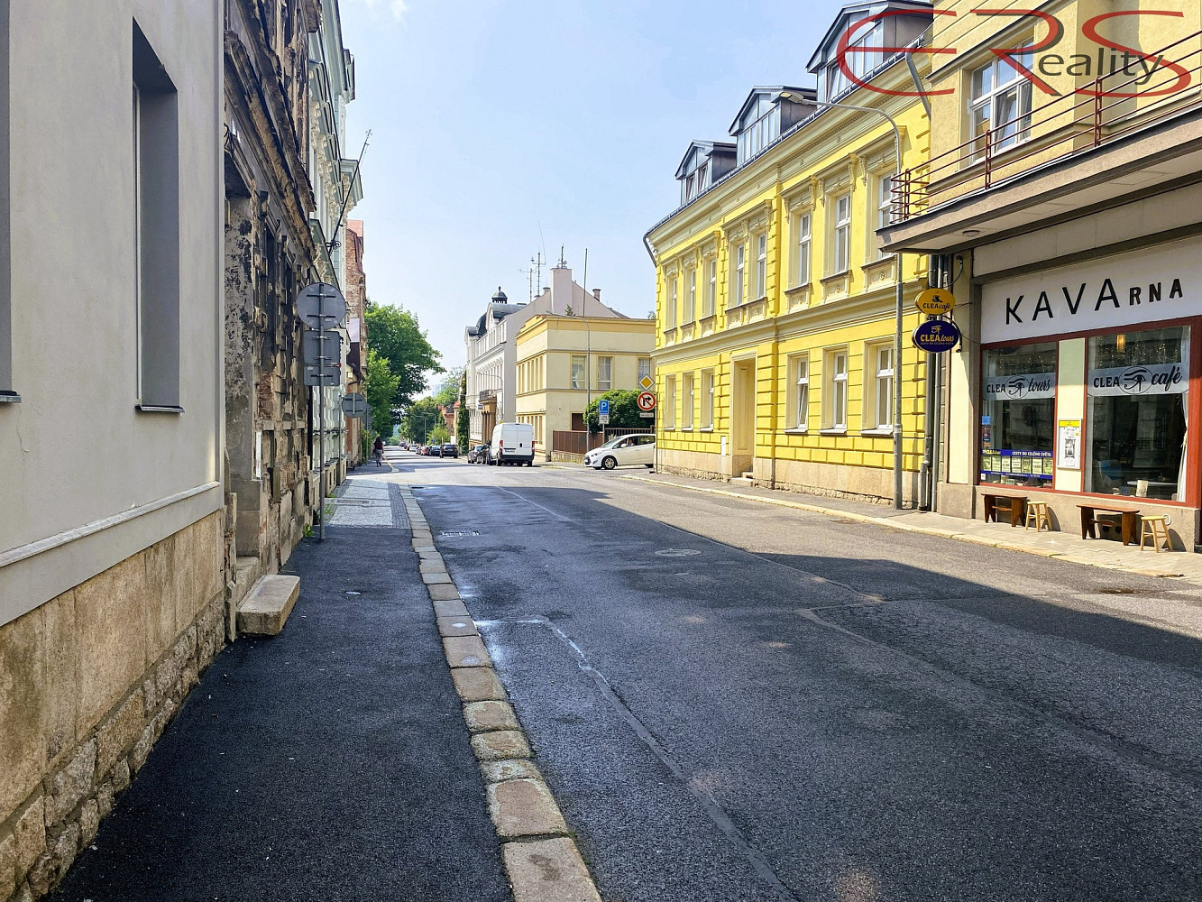 Prodej nájemního domu, činžáku 913 m² – fotografie 2