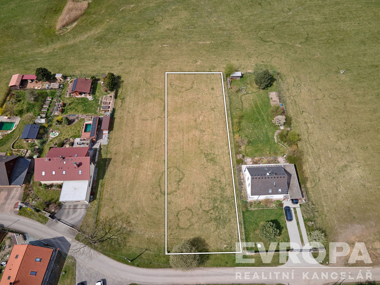 Prodej stavebního pozemku 1 601 m² — photo 2