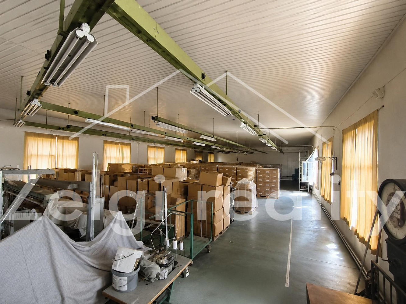 Pronájem skladovacích prostor 510 m² – fotografie 3