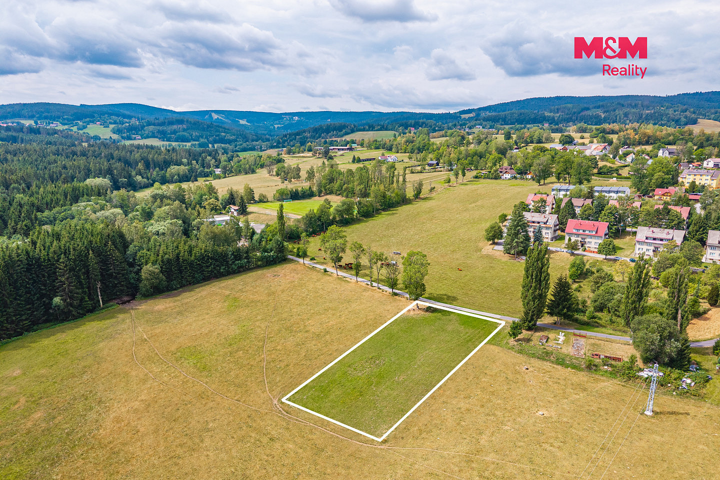 Prodej stavebního pozemku 2 388 m² – fotografie 3