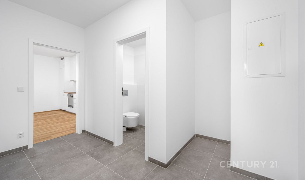 Pronájem bytu 2+kk 54 m², Kladno – náhled fotky 9