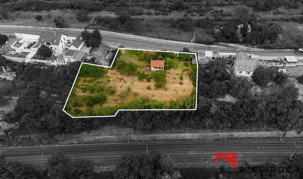 Prodej stavebního pozemku 2 627 m², Žalhostice – náhled fotky 2