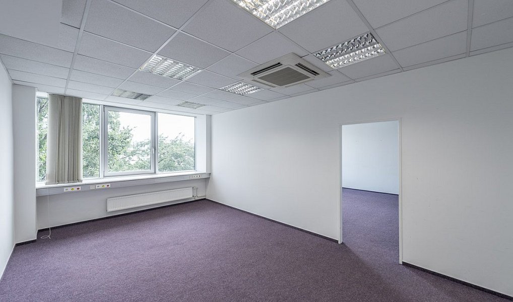 Pronájem kanceláře 213 m², Praha – náhled fotky 6
