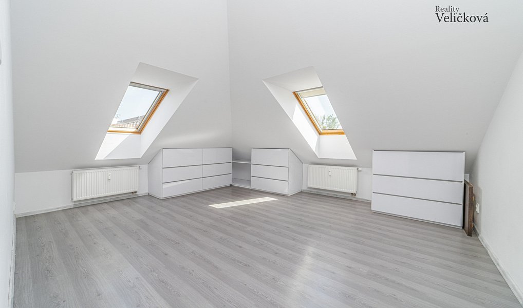 Prodej bytu 3+kk 75 m², Milovice – náhled fotky 10