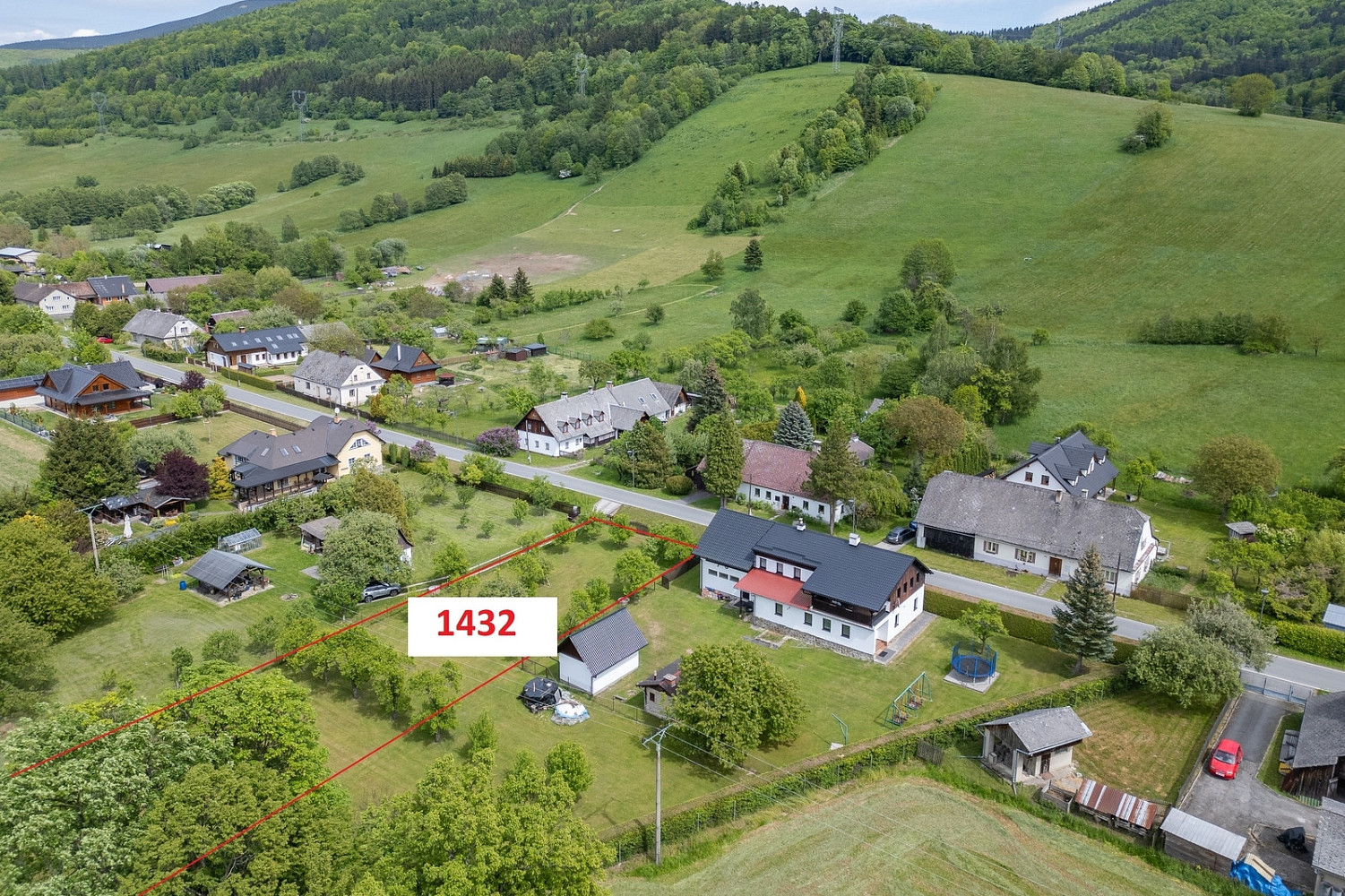Prodej stavebního pozemku 1 432 m² – fotografie 3