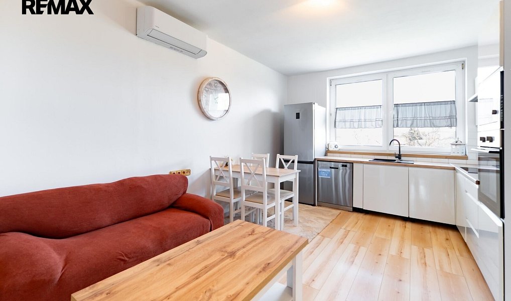 Prodej bytu 3+kk 58 m², Dolní Chvatliny – náhled fotky 2