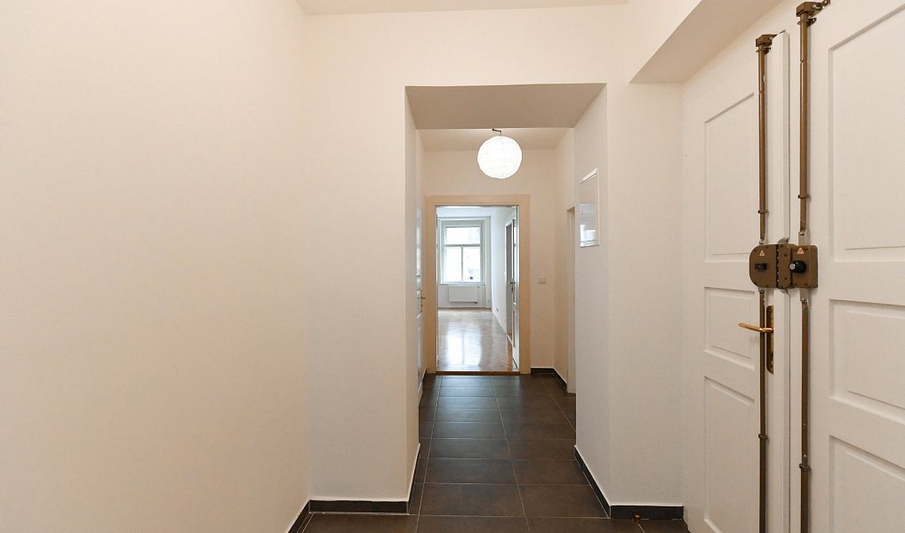 Pronájem bytu 3+kk 84 m², Praha – náhled fotky 23
