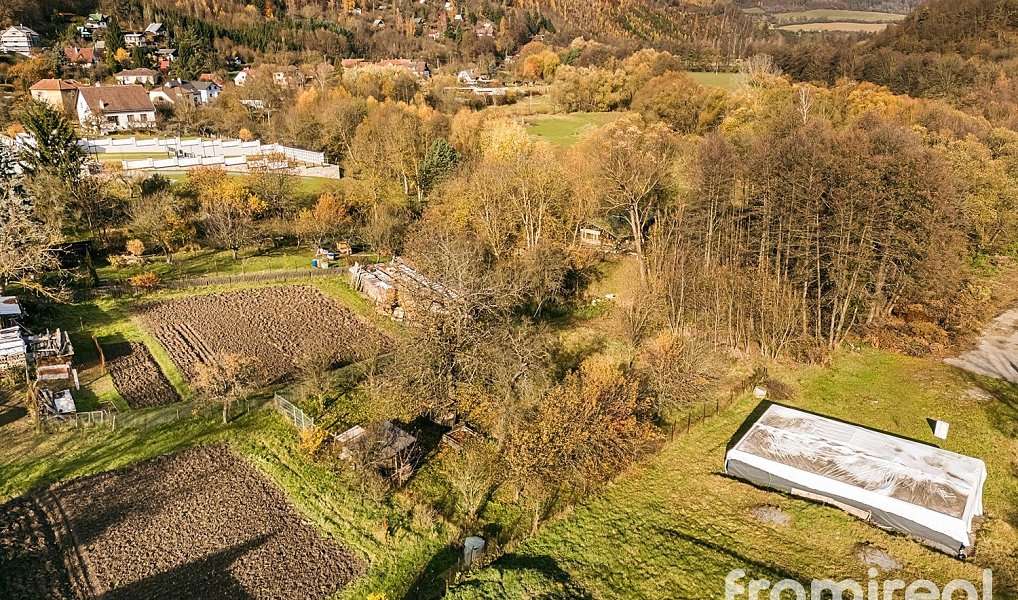 Prodej stavebního pozemku 1 079 m², Nedvědice – náhled fotky 7