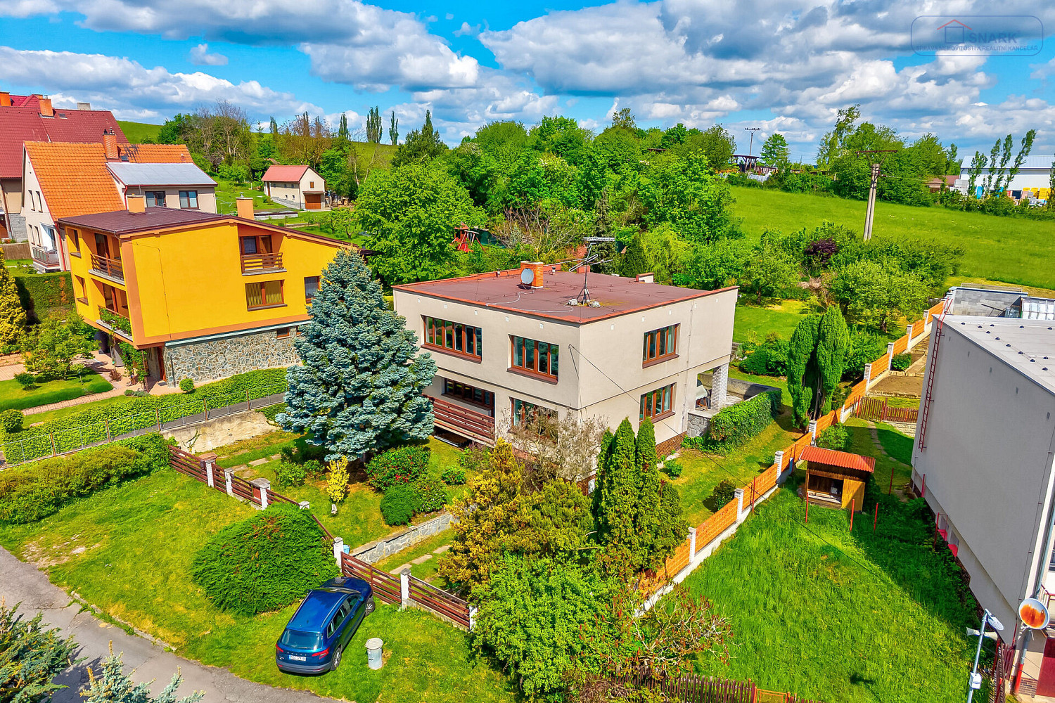 Prodej domu 246 m² s pozemkem 990 m² — photo 3