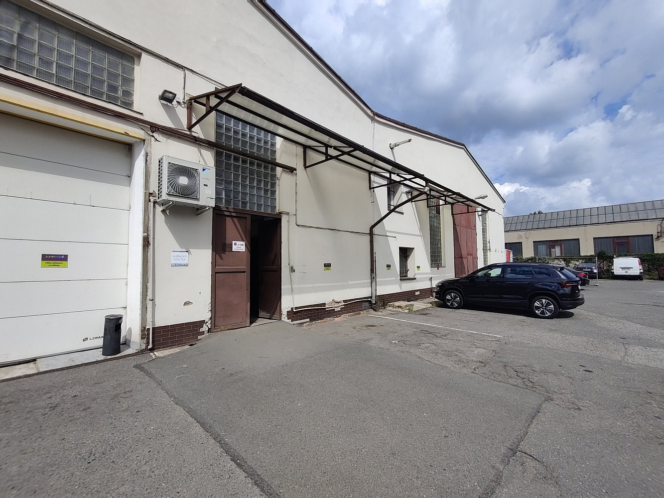 Pronájem skladovacích prostor 279 m² – fotografie 4