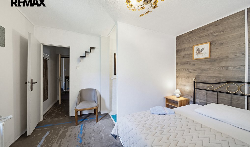 Prodej ubytovacího objektu 980 m², Potůčky – náhled fotky 14
