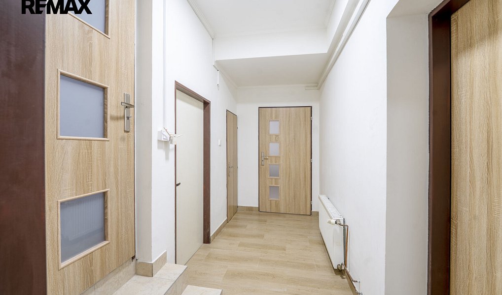 Prodej domu 180 m² s pozemkem 190 m², Stachy – náhled fotky 31