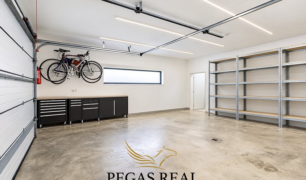 Prodej domu 220 m² s pozemkem 843 m², Pohořelice – náhled fotky 24
