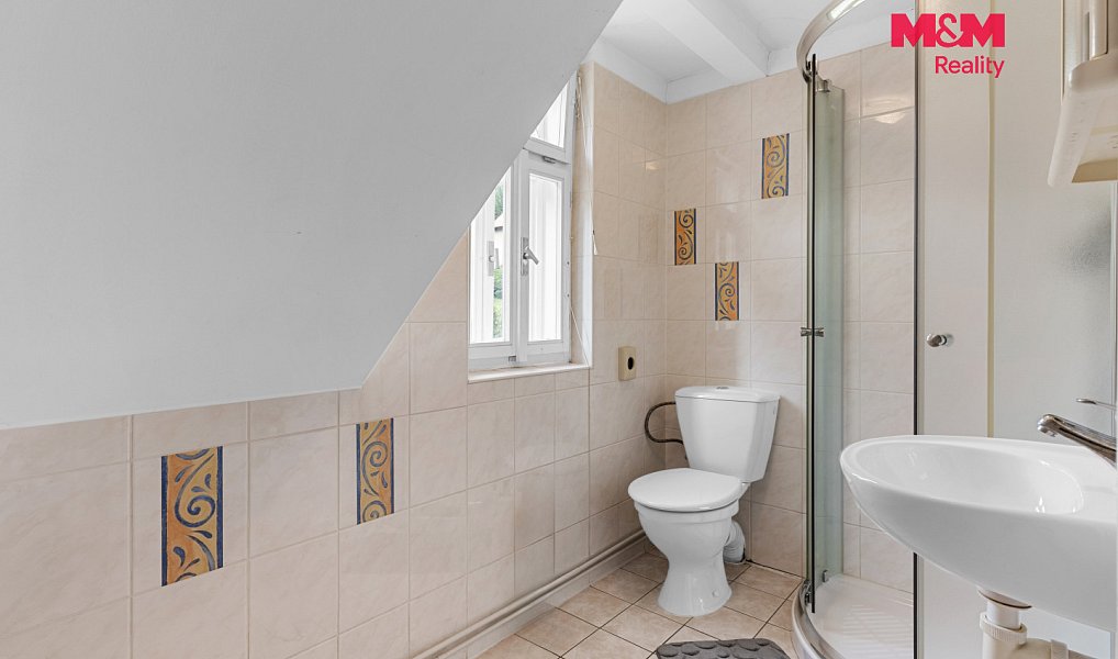 Prodej ubytovacího objektu 374 m², Rokytnice nad Jizerou – náhled fotky 15