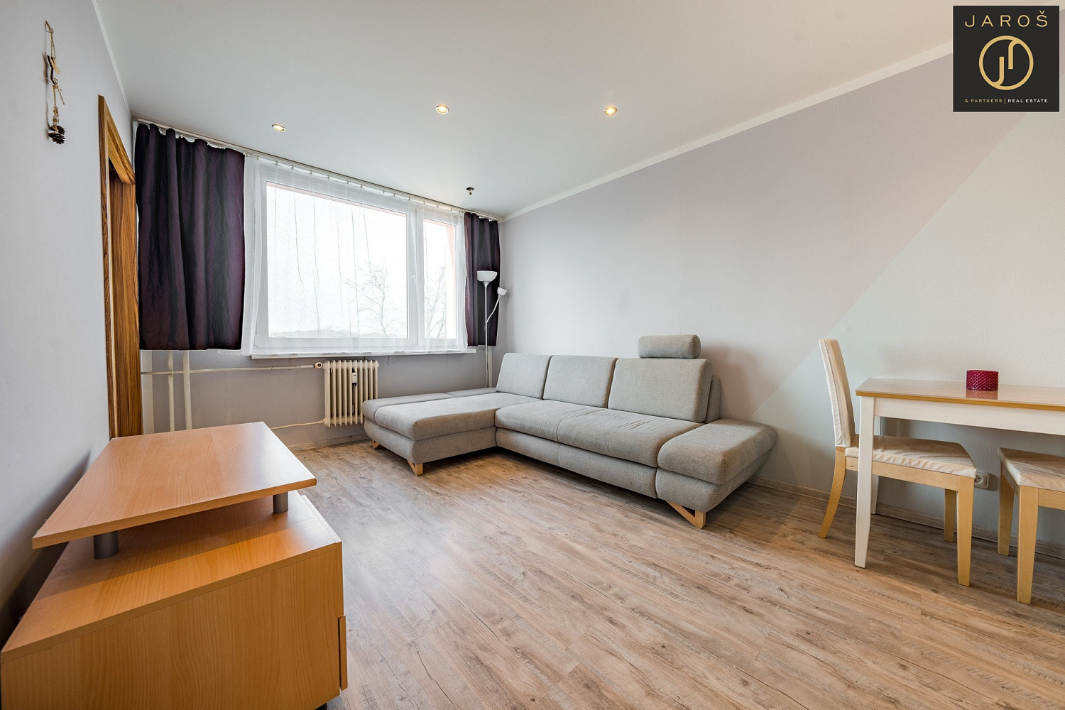 Pronájem bytu 2+kk 40 m² — photo 2