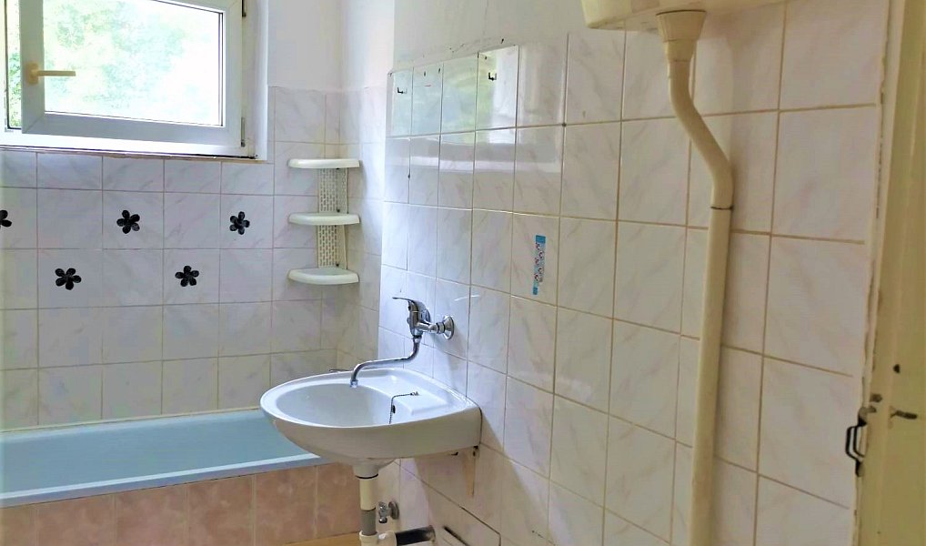 Pronájem bytu 2+1 53 m², Horní Slavkov – náhled fotky 3
