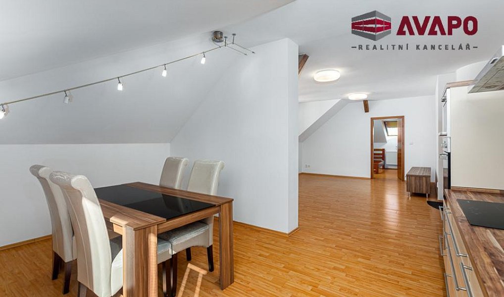 Pronájem bytu 3+1 97 m², Opava – náhled fotky 5