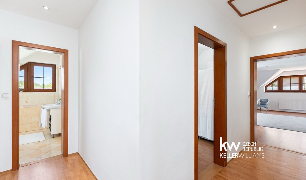 Prodej domu 203 m² s pozemkem 1 141 m², Říčany – náhled fotky 21