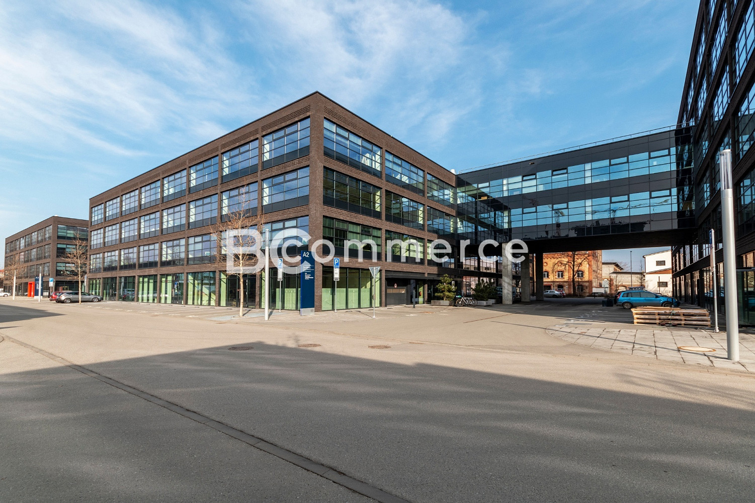 Pronájem kanceláře 385 m² – fotografie 3