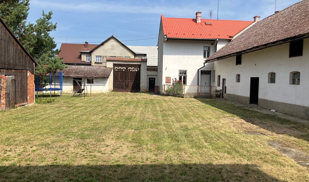 Prodej domu 220 m² s pozemkem 1 910 m², Uničov – náhled fotky 8