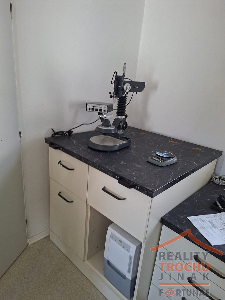 Pronájem obchodních prostor 31 m² — photo 4
