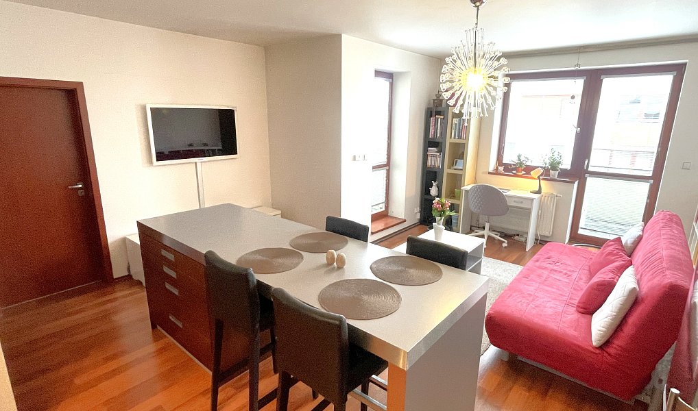 Prodej bytu 3+kk 95 m², Jesenice – náhled fotky 10