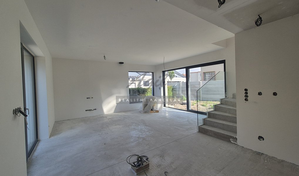 Prodej domu 319 m² s pozemkem 319 m², Slavkov u Brna – náhled fotky 14