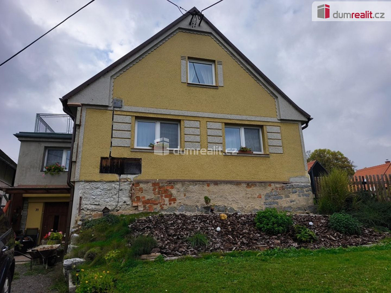 Prodej domu 216 m² s pozemkem 500 m²