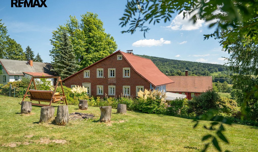 Prodej domu 250 m² s pozemkem 2 004 m², Krompach – náhled fotky 36