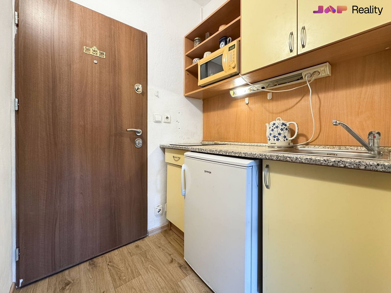 Pronájem bytu 1+kk 20 m² – fotografie 5